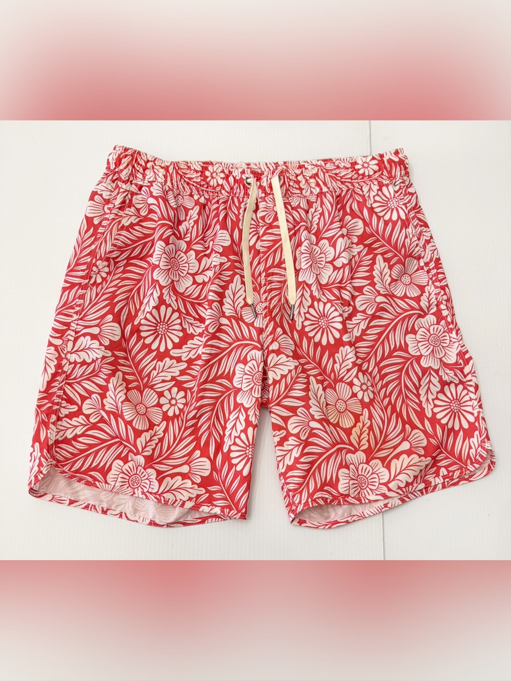 Fair Harbor The Anchor Shorts Red Hawaiian Floral Size XL